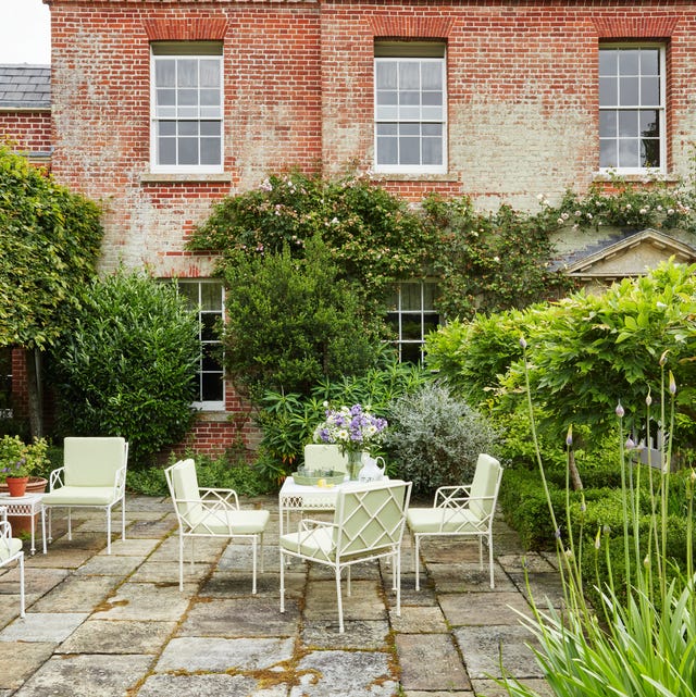 40 Best Outdoor Rooms - Pretty Gazebos, Gardens & Outdoor Spaces