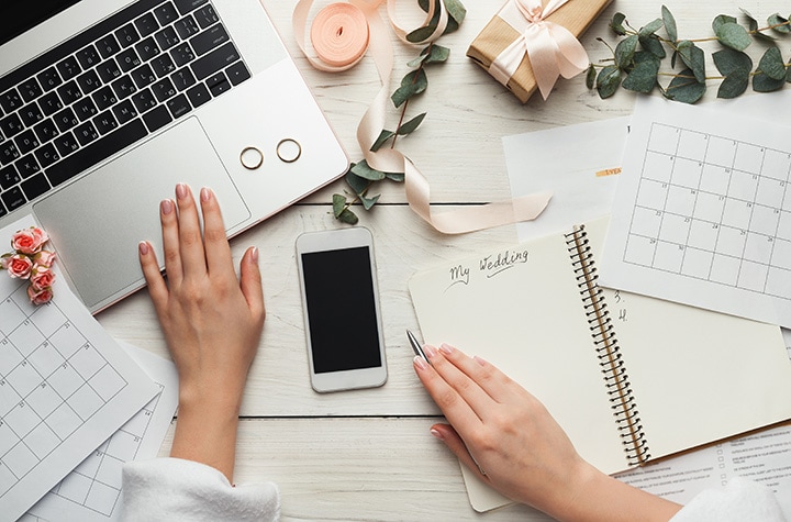 How to Plan a Wedding: Paper or Digital | Little Wedding Guide